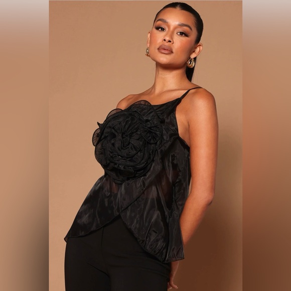 Fashion Nova Rose Top - Picture 2 of 3